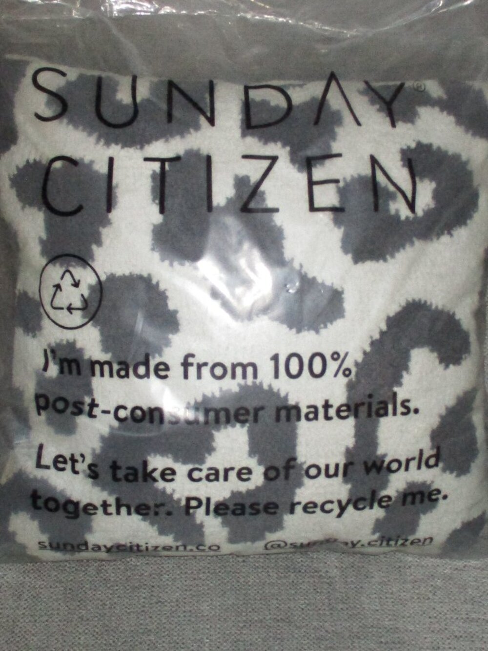 Sunday citizen NEW Coal Cloud throw pillow Leopard spots